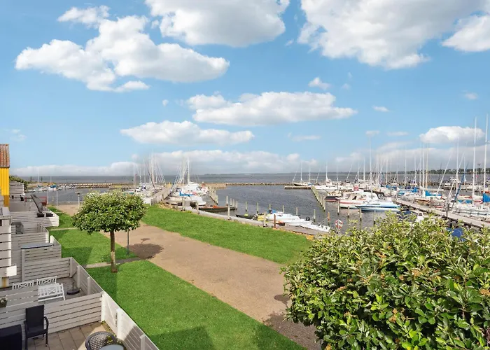 Apartment Stunning In *